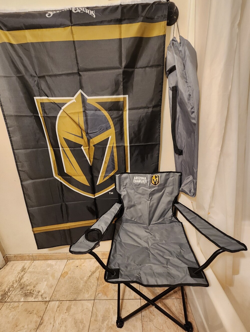 Vegas Golden Knights Folding Camp/Tailgate Chair in Gray/Gold & VGK Banner Flag
